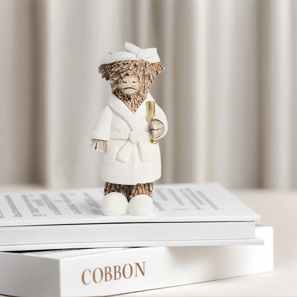 1 Country Style Highland Cow Holding Champagne Decorative Statue