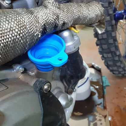 Engine Funnel Car Universal Silicone Liquid Funnel