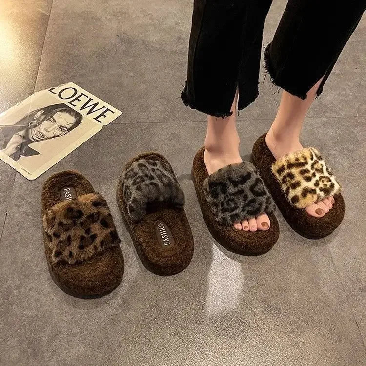 Leopard Print Slippers With Thick And Comforting Sole