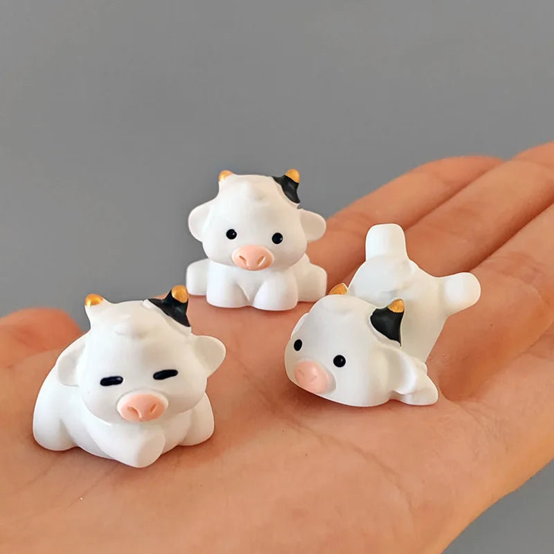 6 pcs Luminous Cartoon Cow Figurine, Glow in the Dark Accessories