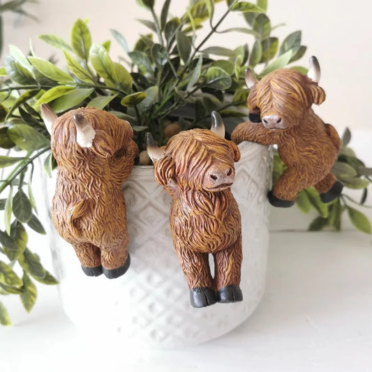 Highland Cow Figurine Statue Home Decoration