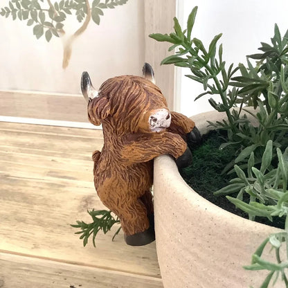 Highland Cow Figurine Statue Home Decoration