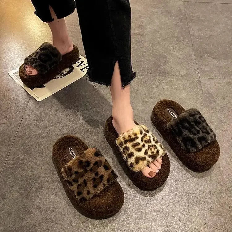Leopard Print Slippers With Thick And Comforting Sole